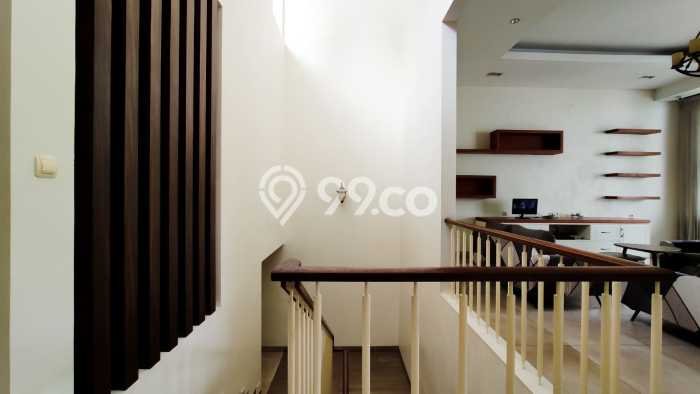 Rumah Luxury Modern Tanpa Renovasi di Ciumbuleuit Bandung Rumah Luxury Modern Tanpa Renovasi di Ciumbuleuit Bandung