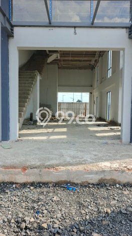 Ruko di , Luas 326m2m², Lokasi Komersial, Disewakan Ruko di , Luas 326m2m², Lokasi Komersial, Disewakan