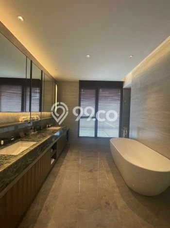 Dijual Rumah Luas Elegan Dengan View Eksklusif di BSD, Tangerang Dijual Rumah Luas Elegan Dengan View Eksklusif di BSD, Tangerang