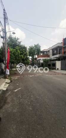 Ready to Use! Luxury House LT 250m2 Desain Elegan di BSD Ready to Use! Luxury House LT 250m2 Desain Elegan di BSD