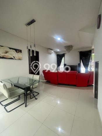 Rumah Elit Modern Siap Huni di BSD Tangerang Rumah Elit Modern Siap Huni di BSD Tangerang