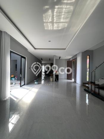 Hunian Mewah LB 250m2 Siap Huni Desain Elegan di BSD, Tangerang Hunian Mewah LB 250m2 Siap Huni Desain Elegan di BSD, Tangerang