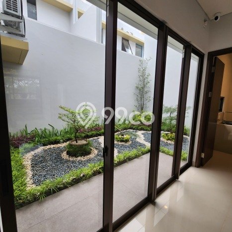 Jual Rumah Luas Elegan Dengan View Cantik di BSD, Tangerang Jual Rumah Luas Elegan Dengan View Cantik di BSD, Tangerang