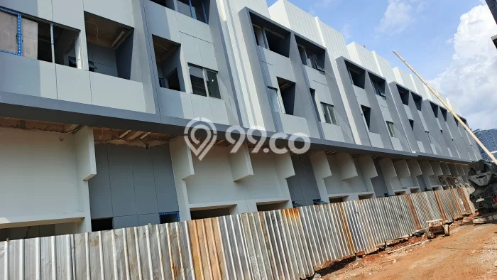 Ruko di , Luas 326m2m², Lokasi Komersial, Disewakan Ruko di , Luas 326m2m², Lokasi Komersial, Disewakan