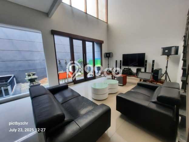 Rumah Cantik Siap Pakai Di Batununggal Luas 300m2 Lokasi Strategis Rumah Cantik Siap Pakai Di Batununggal Luas 300m2 Lokasi Strategis