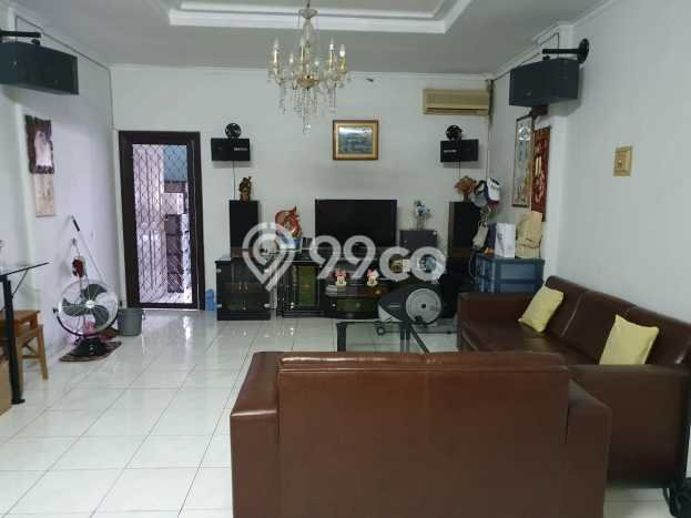 Area Ramai! Ruko Dijual di Kemayoran untuk Bisnis Luas Bangunan 306m2 Area Ramai! Ruko Dijual di Kemayoran untuk Bisnis Luas Bangunan 306m2