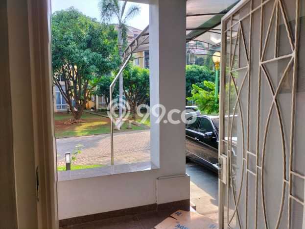 Lokasi terbaik! Rumah siap pakai disewakan di Penjaringan LB 375m2 Lokasi terbaik! Rumah siap pakai disewakan di Penjaringan LB 375m2