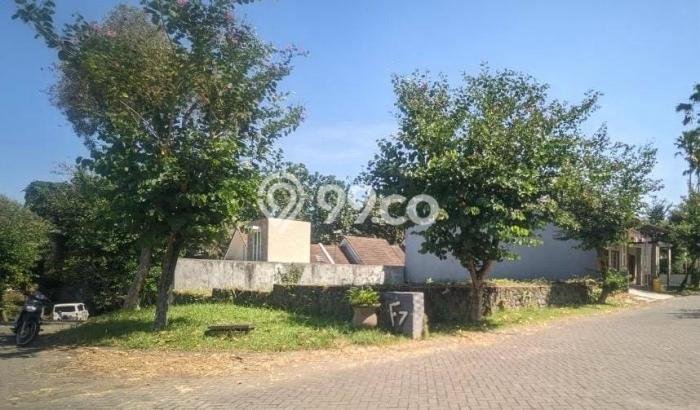 Kavling Tanah di Blimbing Dijual Luas 306m2 Legalitas SHM Kavling Tanah di Blimbing Dijual Luas 306m2 Legalitas SHM