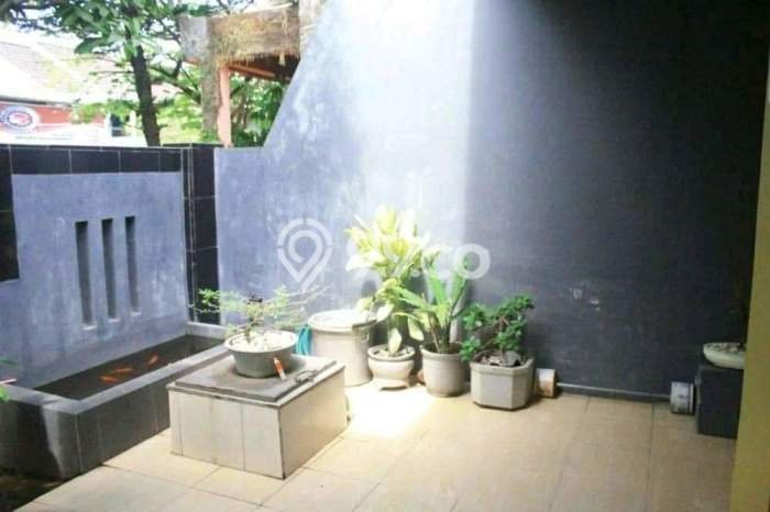 Dijual Cepat Rumah Bagus Siap Huni LB 100m2 di Gresik, Gresik Dijual Cepat Rumah Bagus Siap Huni LB 100m2 di Gresik, Gresik