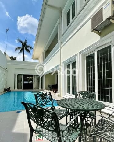 Rumah Elit Modern Siap Huni di Pondok Indah Jakarta Selatan Rumah Elit Modern Siap Huni di Pondok Indah Jakarta Selatan