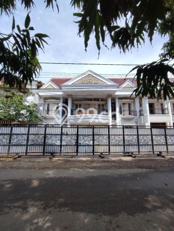 Dijual Rumah Premium dengan Fasilitas Sekitar Komplit di Kebayoran Baru, Jakarta Selatan Dijual Rumah Premium dengan Fasilitas Sekitar Komplit di Kebayoran Baru, Jakarta Selatan