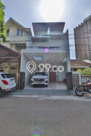 Rumah Luxury Modern Siap Huni di Pondok Indah Jakarta Selatan Rumah Luxury Modern Siap Huni di Pondok Indah Jakarta Selatan
