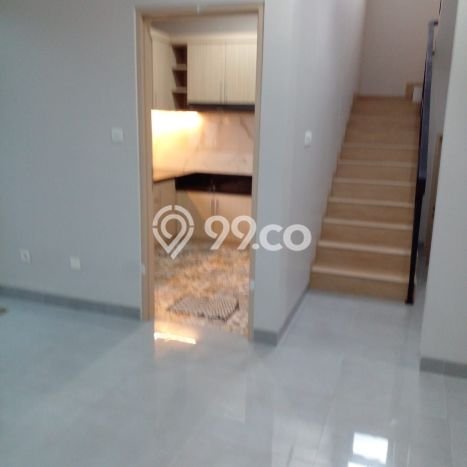 Jual Rumah Mewah Megah Dengan View Cantik di Meruya, Jakarta Barat Jual Rumah Mewah Megah Dengan View Cantik di Meruya, Jakarta Barat