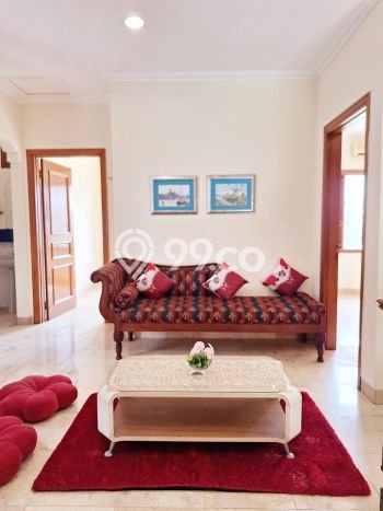 LOKASI PREMIUM! Rumah Berkembang di Cinere, LT 300m² Bangunan 212m² LOKASI PREMIUM! Rumah Berkembang di Cinere, LT 300m² Bangunan 212m²