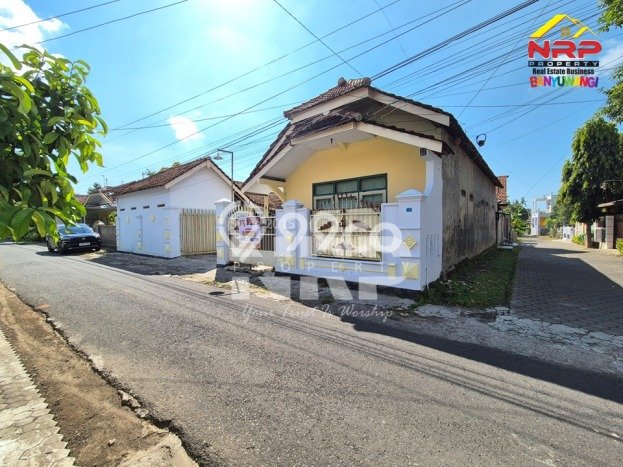 Dijual Kost Strategis di Banyuwangi, Banyuwangi 17 KT, 17 KM, Luas Bangunan 300m2 Dijual Kost Strategis di Banyuwangi, Banyuwangi 17 KT, 17 KM, Luas Bangunan 300m2