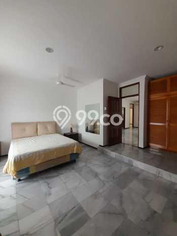 Disewakan! Rumah 3 Kamar Tidur &
3 Kamar Mandi di Antasari, Jakarta Selatan Disewakan! Rumah 3 Kamar Tidur &
3 Kamar Mandi di Antasari, Jakarta Selatan