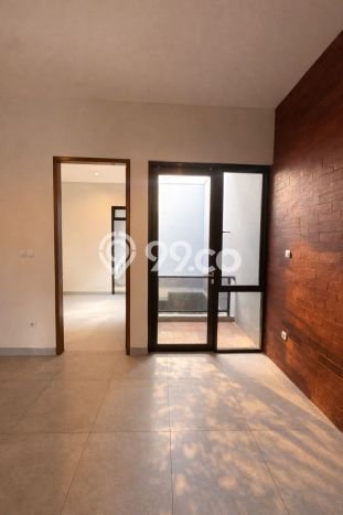 Dijual Rumah Minimalis Bagus Punya 3 KT di BSD Tangerang Selatan SHM Dijual Rumah Minimalis Bagus Punya 3 KT di BSD Tangerang Selatan SHM
