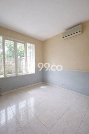 Rumah Elit Modern Siap Huni di Intercon Jakarta Barat Rumah Elit Modern Siap Huni di Intercon Jakarta Barat