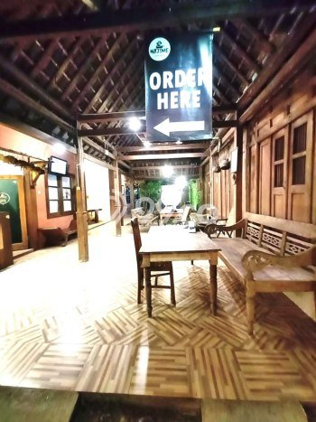 Dijual Cepat Rumah Bagus Siap Huni LB 350m2 di Gentan, Solo Dijual Cepat Rumah Bagus Siap Huni LB 350m2 di Gentan, Solo