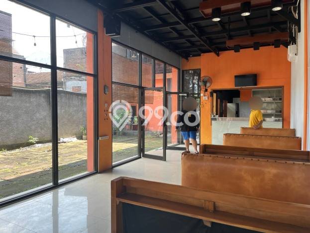 Komersial Dijual di Jebres LT 253m2, LB 300m2 untuk Investasi Komersial Dijual di Jebres LT 253m2, LB 300m2 untuk Investasi