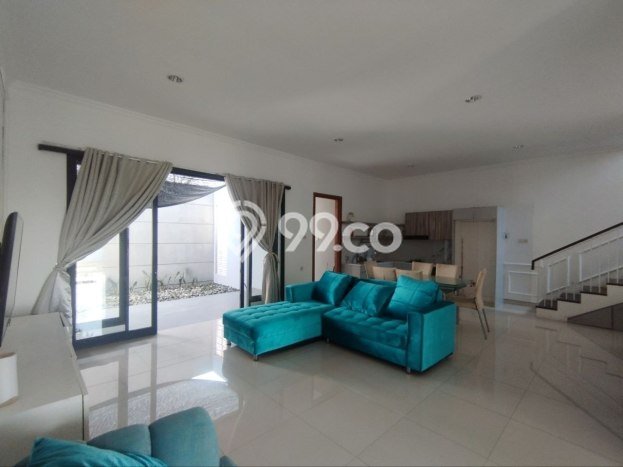 For Sale Rumah Mewah Exclusive di Colomadu, Karanganyar For Sale Rumah Mewah Exclusive di Colomadu, Karanganyar