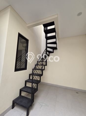 Ready to Use! Luxury House LT 100m2 Desain Elegan di Metland Puri Ready to Use! Luxury House LT 100m2 Desain Elegan di Metland Puri