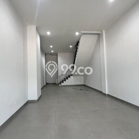Ruko Dijual di Jakarta Utara LT 90m2 & LB 90m2 Lokasi Terbaik! Ruko Dijual di Jakarta Utara LT 90m2 & LB 90m2 Lokasi Terbaik!