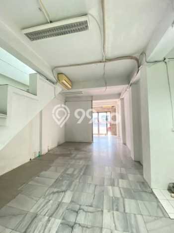 Ruko Bagus Dijual LB 284m2 Lokasi Strategis Jakarta Selatan Area Cocok untuk Bisnis Ruko Bagus Dijual LB 284m2 Lokasi Strategis Jakarta Selatan Area Cocok untuk Bisnis