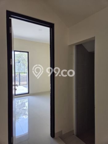 Ready to Use! Luxury House LT 100m2 Desain Elegan di Metland Puri Ready to Use! Luxury House LT 100m2 Desain Elegan di Metland Puri