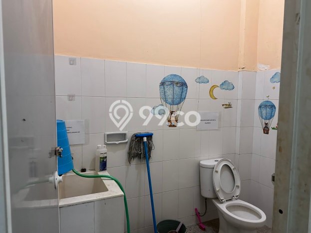Ruko Bagus LT 90m2 LB 270m2 Dijual di Semarang Timur Semarang Ruko Bagus LT 90m2 LB 270m2 Dijual di Semarang Timur Semarang