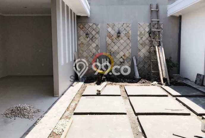 Dijual Rumah Premium dengan Fasilitas Sekitar Komplit di Semarang Barat, Semarang Dijual Rumah Premium dengan Fasilitas Sekitar Komplit di Semarang Barat, Semarang