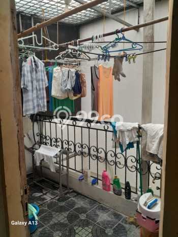 For Sale Rumah 3 Kamar Lokasi Strategis Nyaman dan Strategis di Karang Tengah For Sale Rumah 3 Kamar Lokasi Strategis Nyaman dan Strategis di Karang Tengah