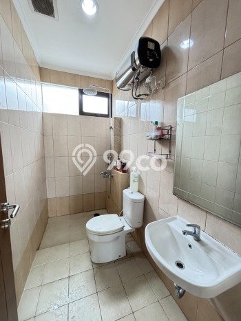 Jual Rumah Strategis Bagus Punya 2 KT di BSD Tangerang Selatan SHM Jual Rumah Strategis Bagus Punya 2 KT di BSD Tangerang Selatan SHM