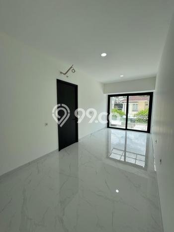 Rumah Mewah Dijual LT 250m2 di BSD, Tangerang Selatan Rumah Mewah Dijual LT 250m2 di BSD, Tangerang Selatan