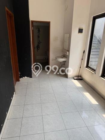 Rumah di Bintaro, 3 KT, Lingkungan Strategis, LT 86m² Bangunan 92m² Rumah di Bintaro, 3 KT, Lingkungan Strategis, LT 86m² Bangunan 92m²
