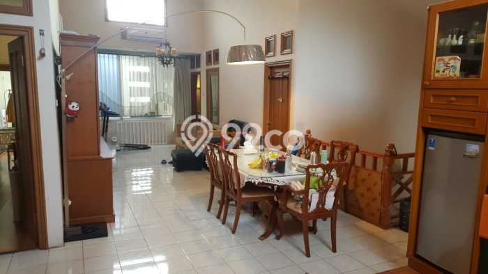 HUNIAN EKSKLUSIF! Rumah area Bintaro, 6 KT, Konsep Minimalis, Luas 250m² Bangunan 400m² HUNIAN EKSKLUSIF! Rumah area Bintaro, 6 KT, Konsep Minimalis, Luas 250m² Bangunan 400m²