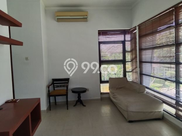 Disewakan! Rumah 3 Kamar Tidur &
3 Kamar Mandi di Bintaro, Jakarta Selatan Disewakan! Rumah 3 Kamar Tidur &
3 Kamar Mandi di Bintaro, Jakarta Selatan