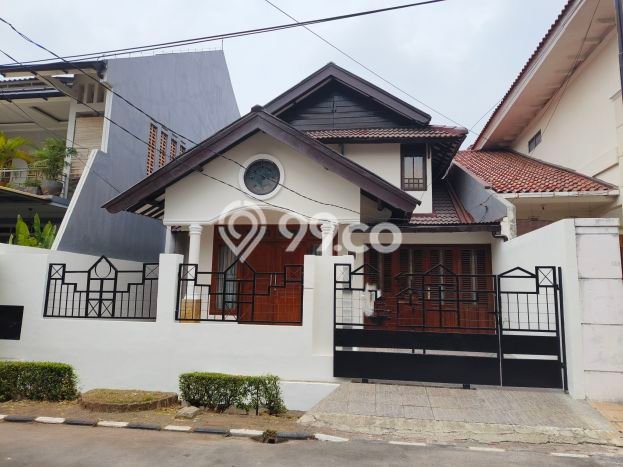 Rumah Sewa Tangerang Selatan LT 180m2 LB 150m2 Area Bintaro Rumah Sewa Tangerang Selatan LT 180m2 LB 150m2 Area Bintaro