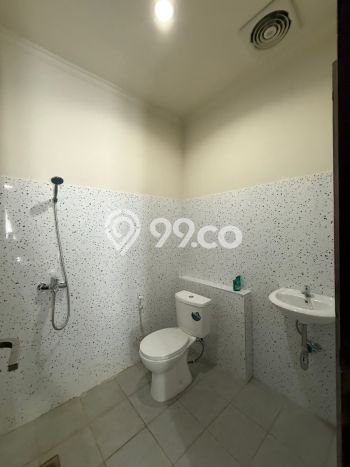 Rumah Disewakan Tangerang Selatan LT 300m2 LB 300m2 Kawasan Bintaro Rumah Disewakan Tangerang Selatan LT 300m2 LB 300m2 Kawasan Bintaro