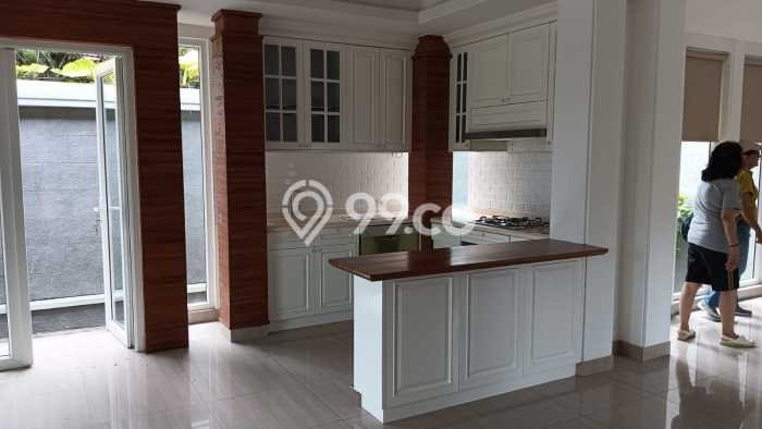 Lokasi terbaik! Rumah siap pakai disewakan di Sektor 9-Bintaro LB 500m2 Lokasi terbaik! Rumah siap pakai disewakan di Sektor 9-Bintaro LB 500m2