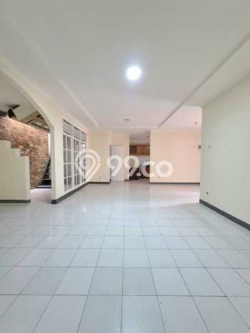 HUNIAN PILIHAN! Rumah kawasan Bintaro, 3 KT, Lingkungan Asri, Luas 144m² Bangunan 100m² HUNIAN PILIHAN! Rumah kawasan Bintaro, 3 KT, Lingkungan Asri, Luas 144m² Bangunan 100m²