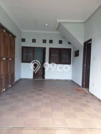Rumah Modern Cantik 4 KT Bisa Langsung Pindah di Ciputat Timur Rumah Modern Cantik 4 KT Bisa Langsung Pindah di Ciputat Timur