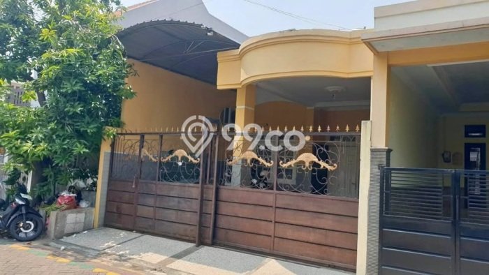 Dijual Rumah 5 Kamar Lokasi Strategis Bagus dan Strategis di Rungkut Dijual Rumah 5 Kamar Lokasi Strategis Bagus dan Strategis di Rungkut