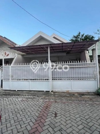 Hunian Cantik Modern Lb 122m2 di Rungkut, Surabaya Hunian Cantik Modern Lb 122m2 di Rungkut, Surabaya