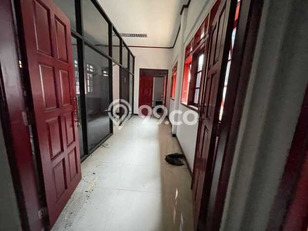 Hunian Eksklusif Siap Huni LT 771m2 di Tenggilis Mejoyo, Surabaya Hunian Eksklusif Siap Huni LT 771m2 di Tenggilis Mejoyo, Surabaya