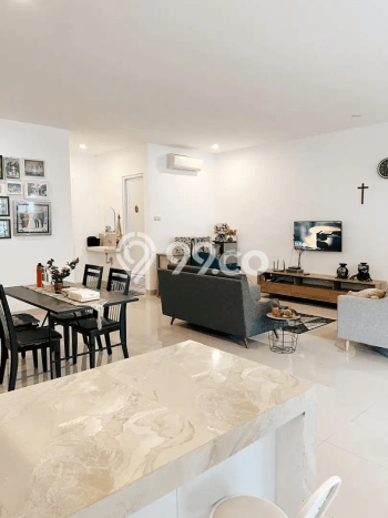 Rumah Mewah Dijual LT 200m2 di Tenggilis Mejoyo, Surabaya Rumah Mewah Dijual LT 200m2 di Tenggilis Mejoyo, Surabaya