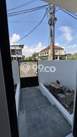 Hunian Mewah Dijual LT 102m2 di Sukolilo, Surabaya Hunian Mewah Dijual LT 102m2 di Sukolilo, Surabaya
