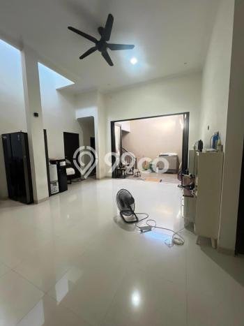 Rumah Eksklusif Dijual LT 200m2 di Rungkut, Surabaya Rumah Eksklusif Dijual LT 200m2 di Rungkut, Surabaya