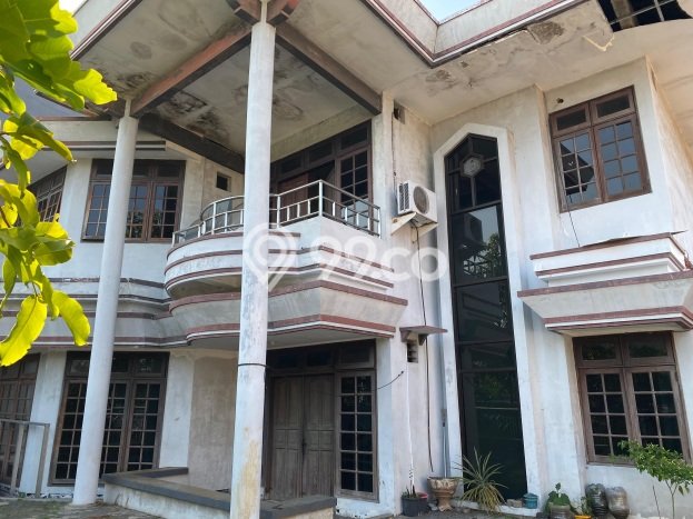 For Sale Rumah Elit Exclusive di Rungkut, Surabaya For Sale Rumah Elit Exclusive di Rungkut, Surabaya
