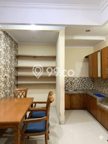 Dijual Rumah Luas Megah Dengan View Eksklusif di Ketintang, Surabaya Dijual Rumah Luas Megah Dengan View Eksklusif di Ketintang, Surabaya